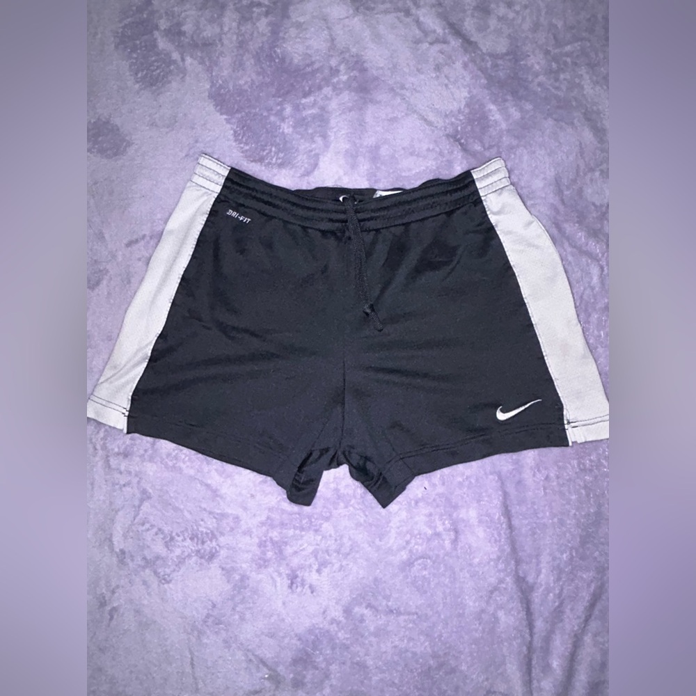 Women Nike Black White Dri Fit Athletic Shorts Medium Notched Sides